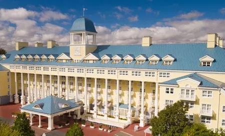 Busreis Disney Newport Bay Club **** - Magisch Arrangement Disneyland Paris_goedkoopstezomervakantie.nl