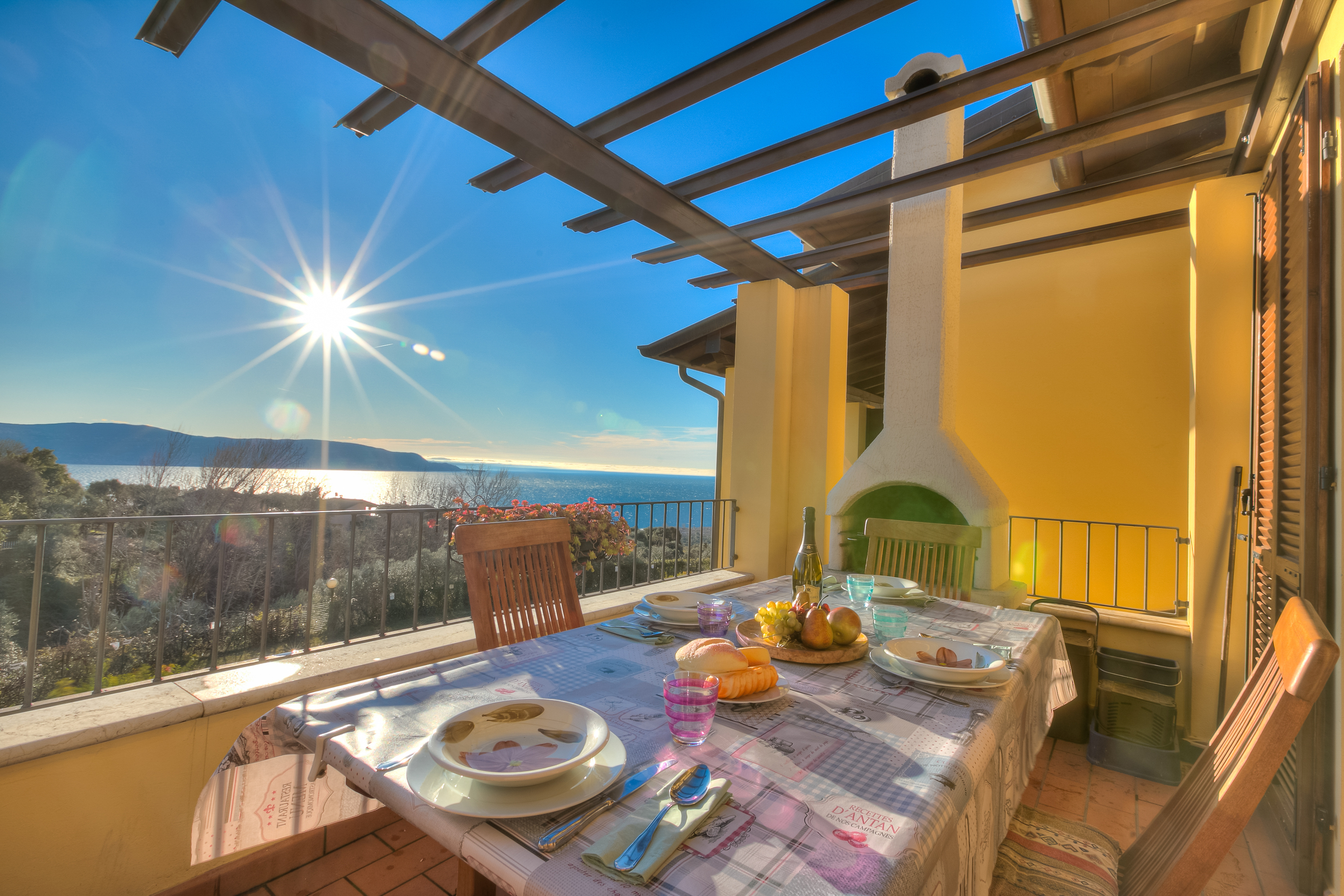 John's House With Pool And Lakeview_goedkoopstezomervakantie.nl