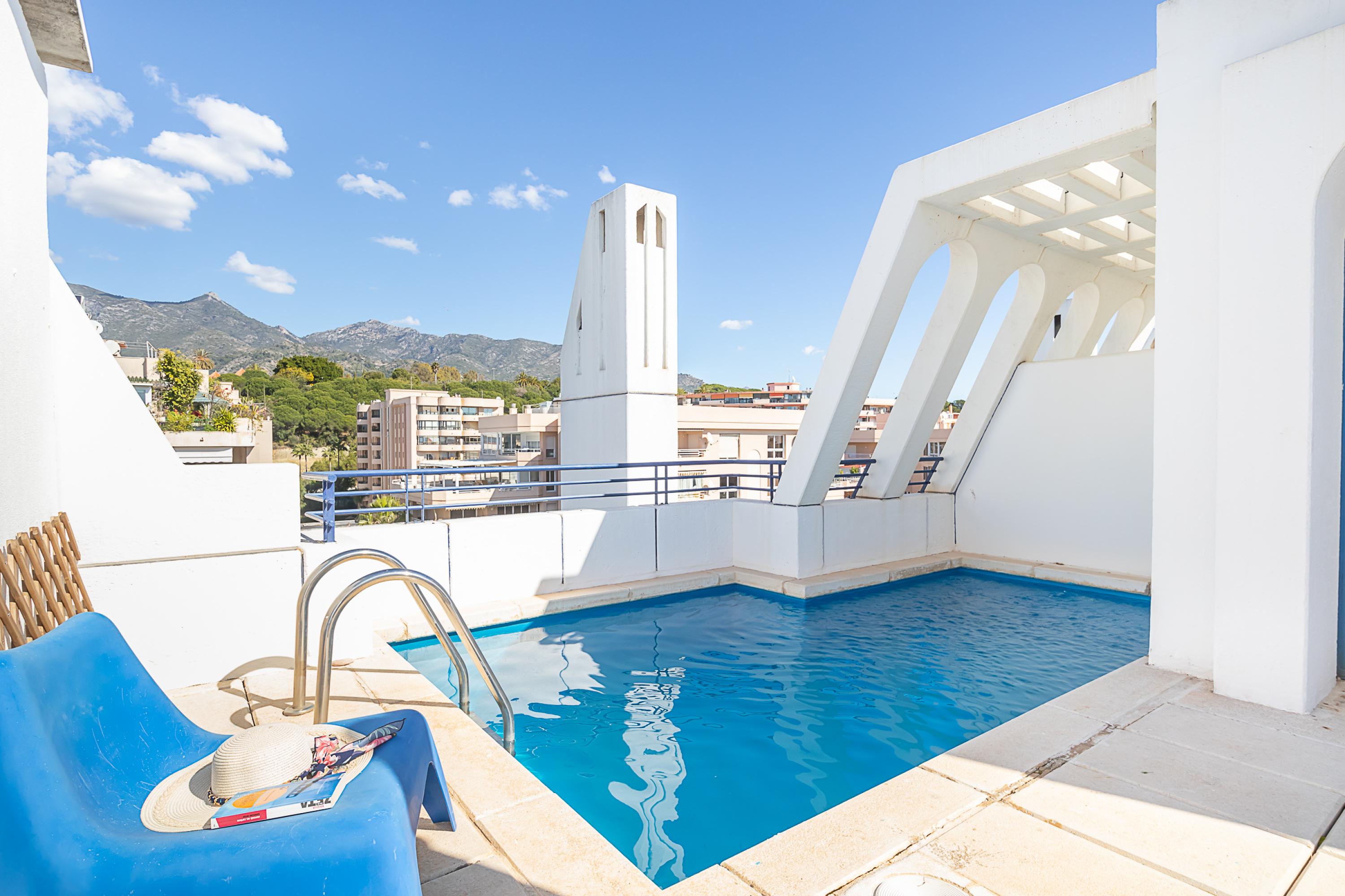 Marbella pool House PH24 on sea shore_goedkoopstezomervakantie.nl