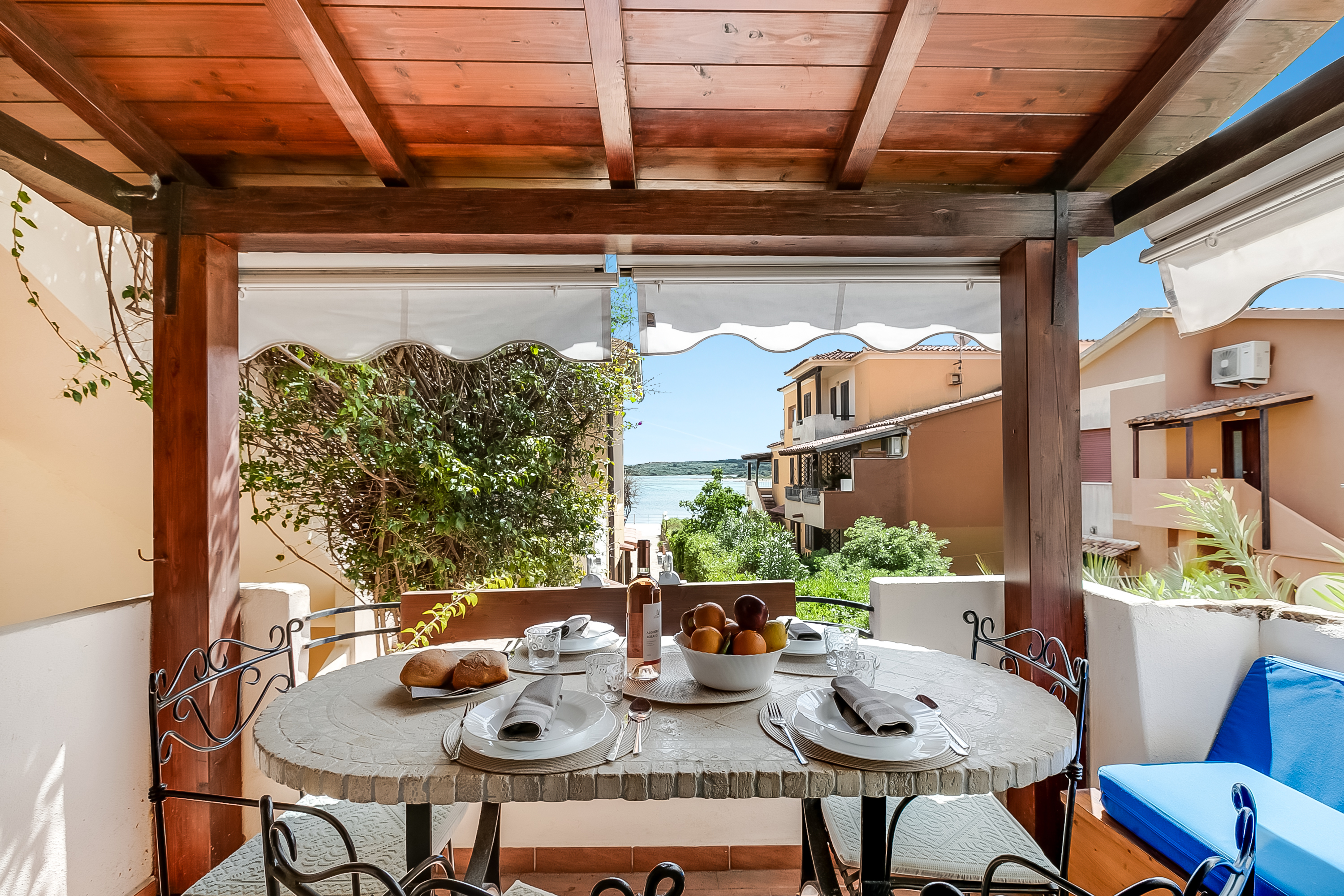 Piazzetta Bilo Porto Tavolara_goedkoopstezomervakantie.nl