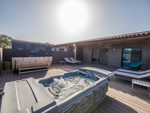 Vesna Rossa 5p8p clim+privpool_goedkoopstezomervakantie.nl