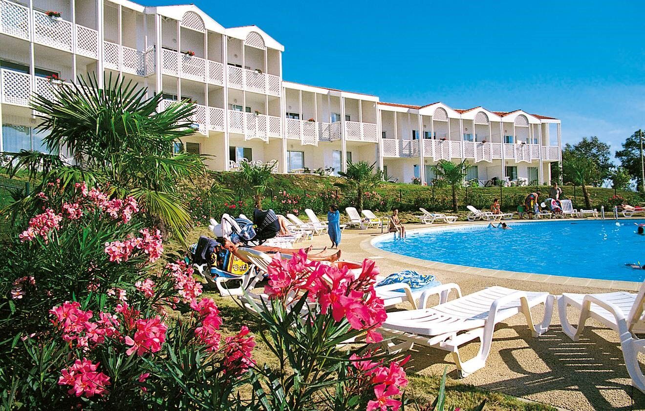 Terrasses de Fort B 2p5 Sea/Pool View_goedkoopstezomervakantie.nl